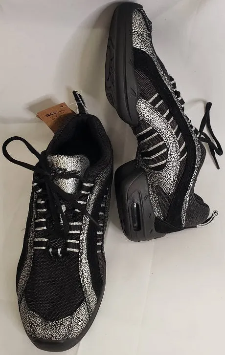 Electron -- Split Sole Dancesneaker -- Black/Silver