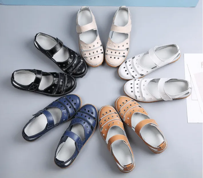 Owlkay - Stride Harmony Hollow Hook Flat Sandals